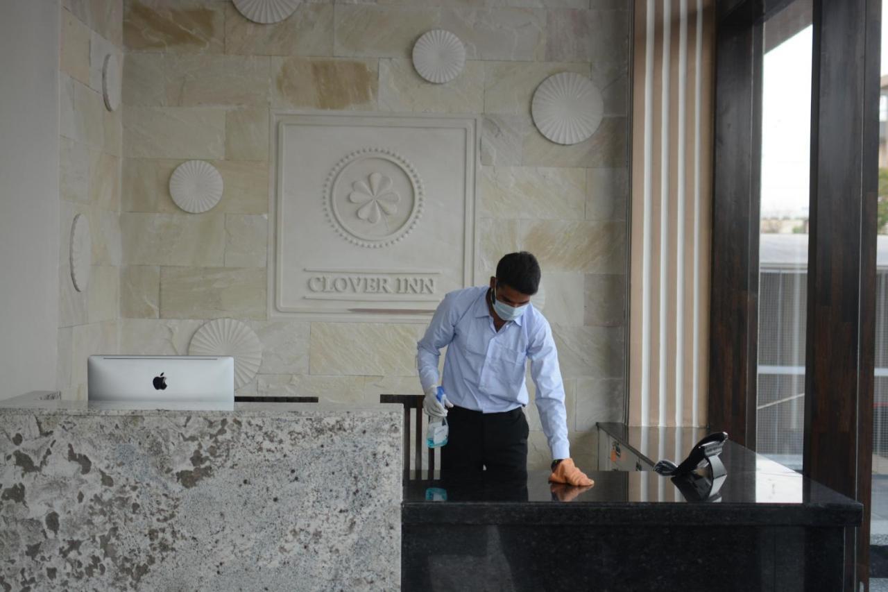 Clover Inn Ουνταϊπούρ Εξωτερικό φωτογραφία