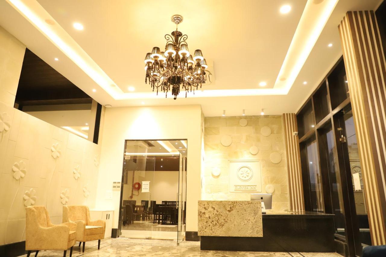 Clover Inn Ουνταϊπούρ Εξωτερικό φωτογραφία