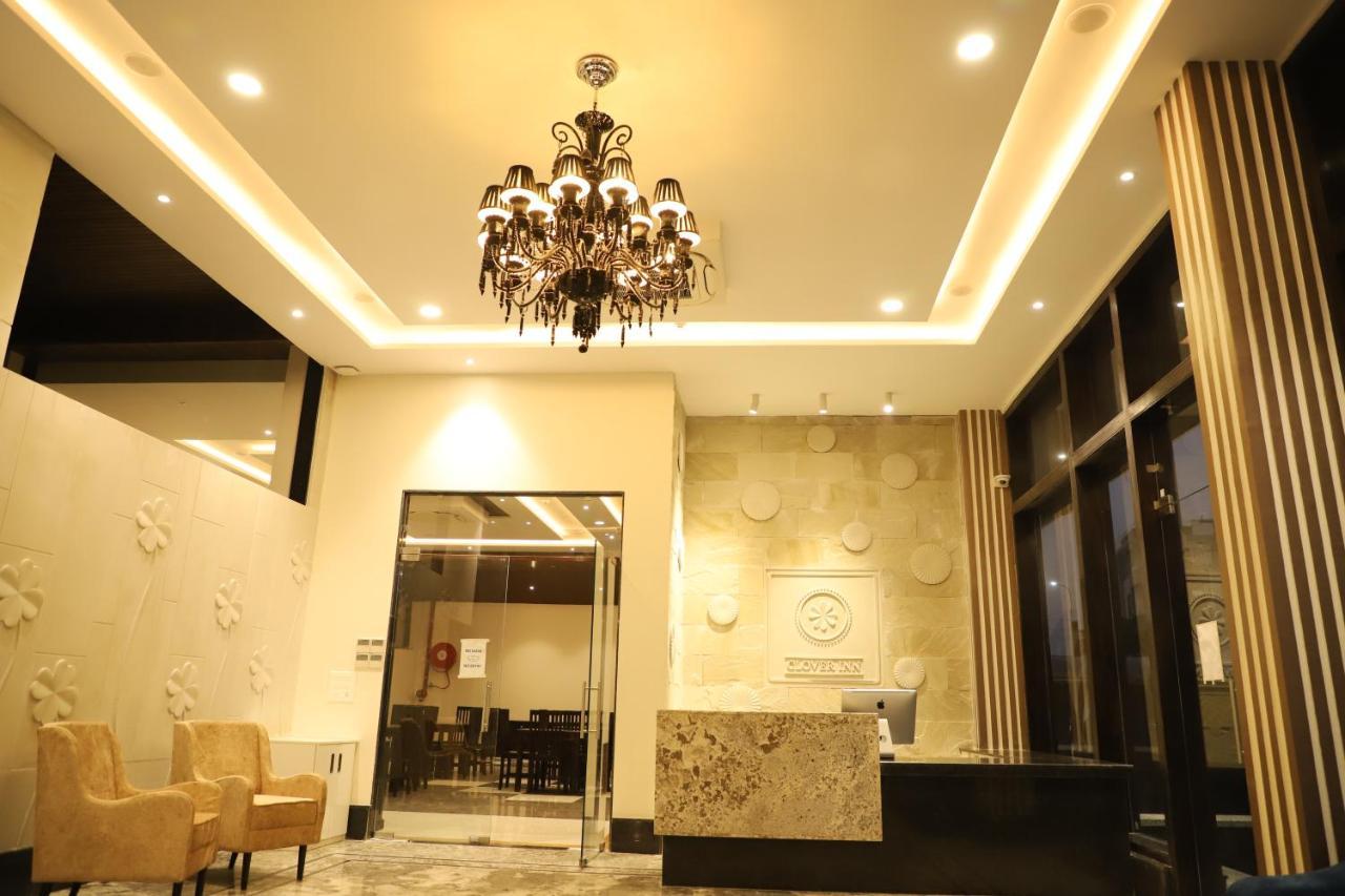 Clover Inn Ουνταϊπούρ Εξωτερικό φωτογραφία