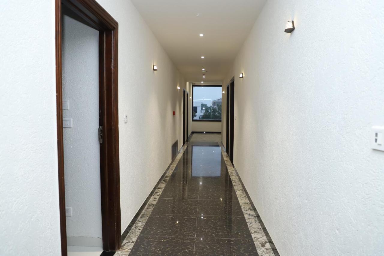 Clover Inn Ουνταϊπούρ Εξωτερικό φωτογραφία