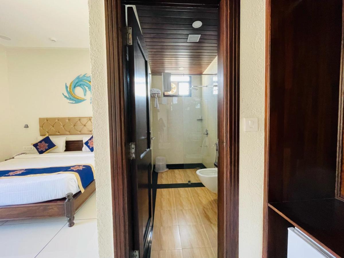 Clover Inn Ουνταϊπούρ Εξωτερικό φωτογραφία