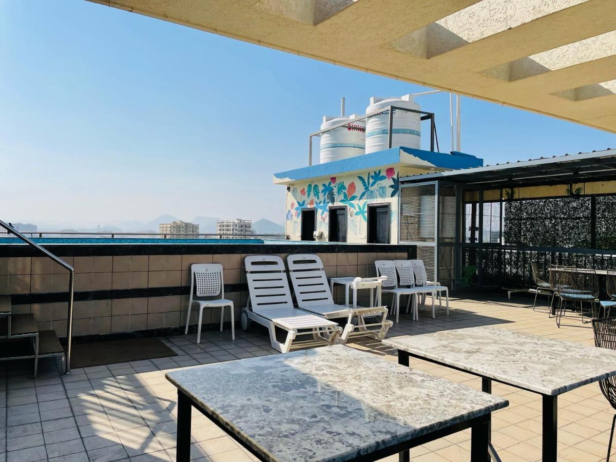 Clover Inn Ουνταϊπούρ Εξωτερικό φωτογραφία